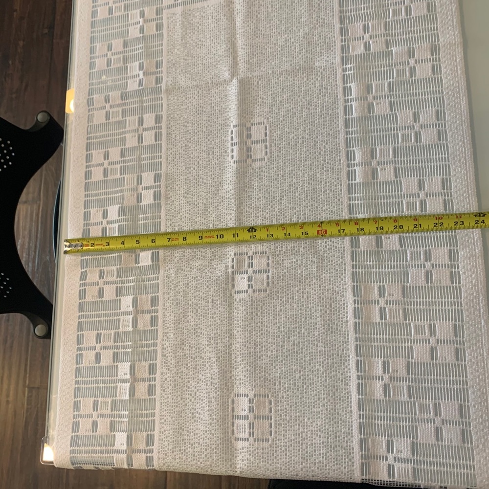 Table Runner NWOT - Picture 4 of 5